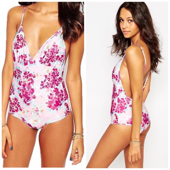 Somedays Lovin Blooming One Piece Swimsuit NEW - Picture 1 of 3